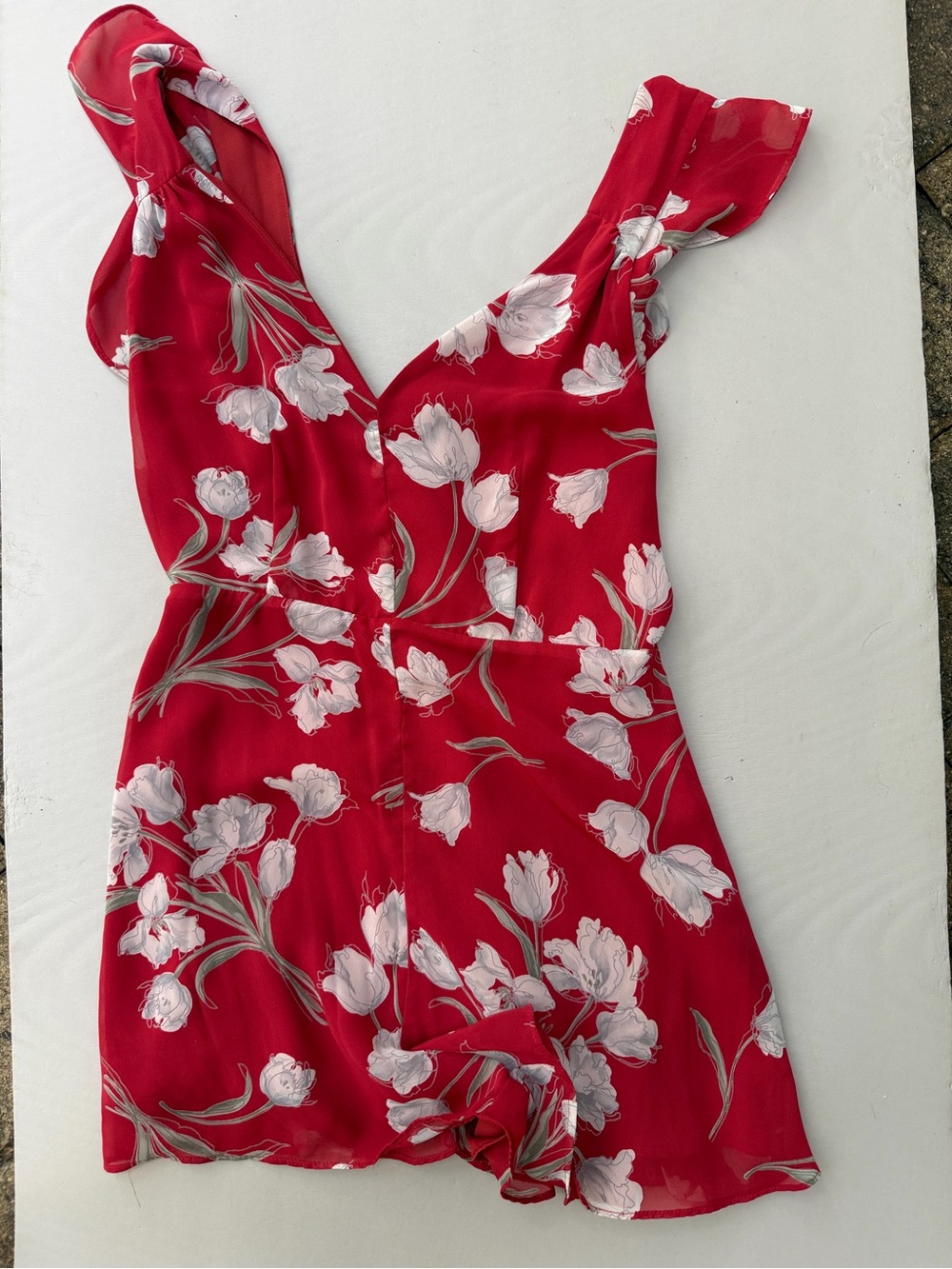 NWOT Kimchi Blue Anthropologie Red Floral V-Neck Women's romper